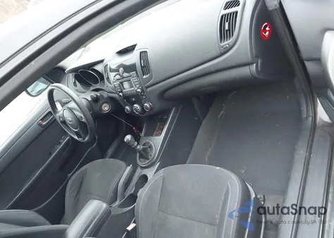 2010 Kia Forte Koup Ex z USA, uszkodzony, nr VIN KNAFU6A26A5270885